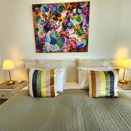 Deluxe Private Apartment And Studio - Ocean Views Гоулд Коуст Екстериор снимка