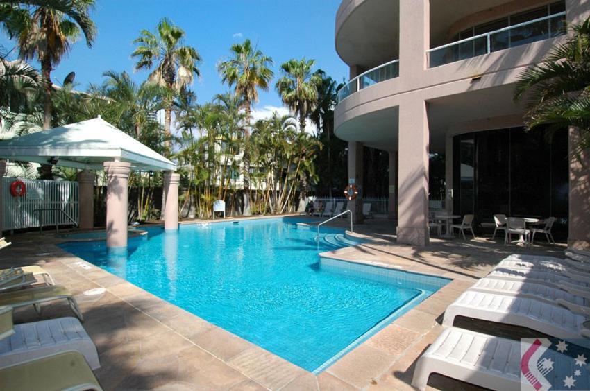 Deluxe Private Apartment And Studio - Ocean Views Гоулд Коуст Екстериор снимка