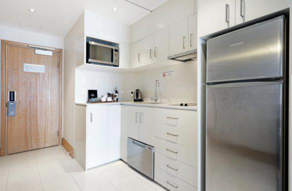 Deluxe Private Apartment And Studio - Ocean Views Гоулд Коуст Екстериор снимка