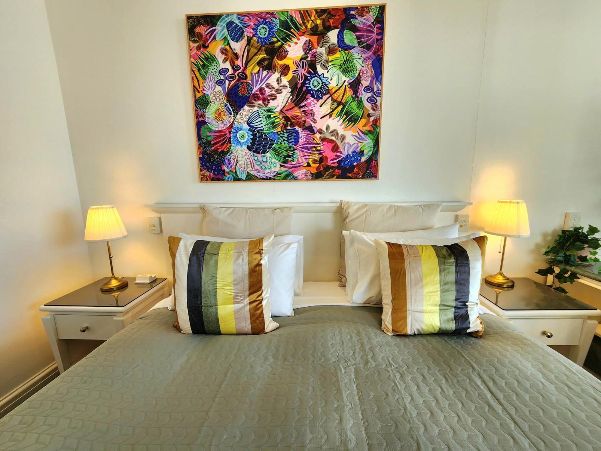 Deluxe Private Apartment And Studio - Ocean Views Гоулд Коуст Екстериор снимка